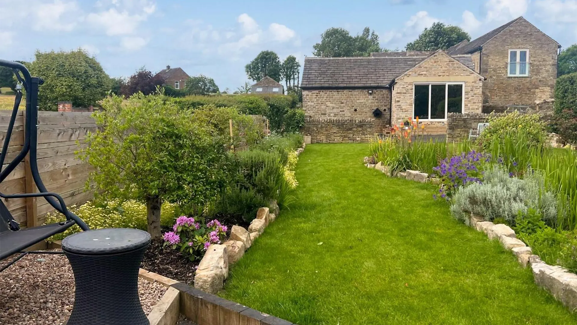 Peartree Cottage Sheffield 0*,